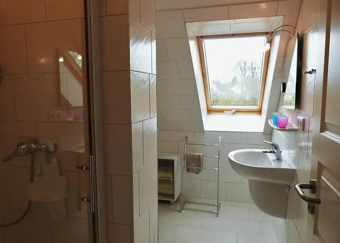 Sehr Schoene In Pose *