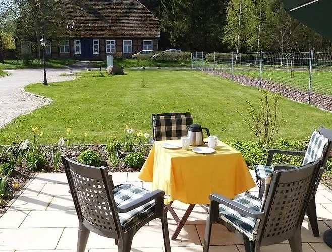 Sehr Schoene In Pose Apartmán